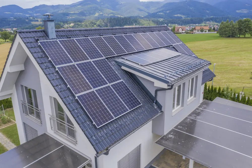 Residential solar system with battery backup in North Carolina
